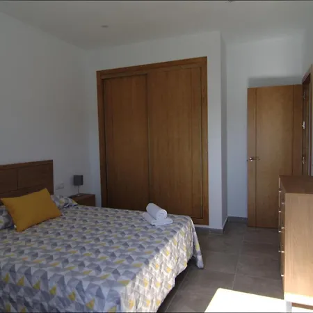 Villa Beautiful 1-bed In El Soto