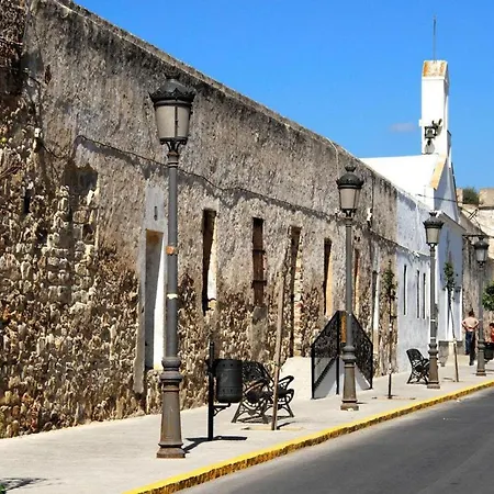 Villa Beautiful 1-bed In El Soto *