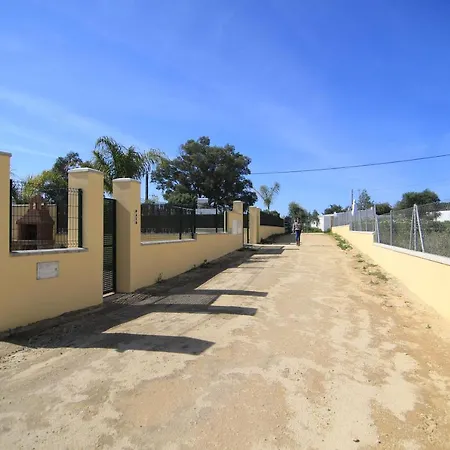 Beautiful 1-bed In El Soto Villa *